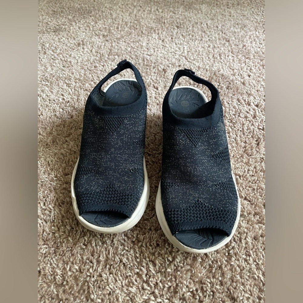 Zees shoes